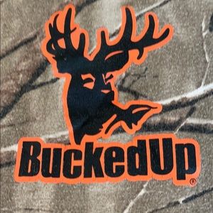 Hunting CAMO shirt. Realtree Bucked Up CAMO long-sleeve XL Tshirt soft. Nice